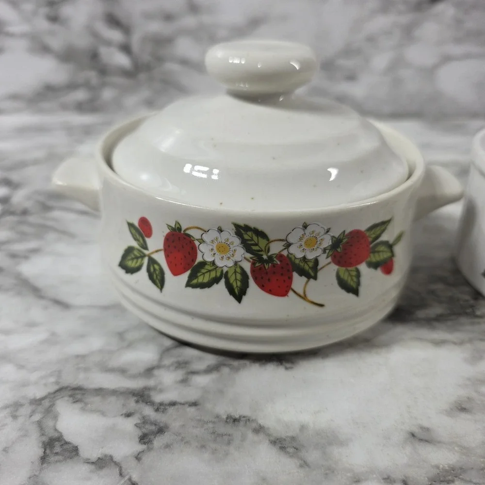 Sheffield strawberries n cream stoneware small vintage crock w/ lid & bowl read
